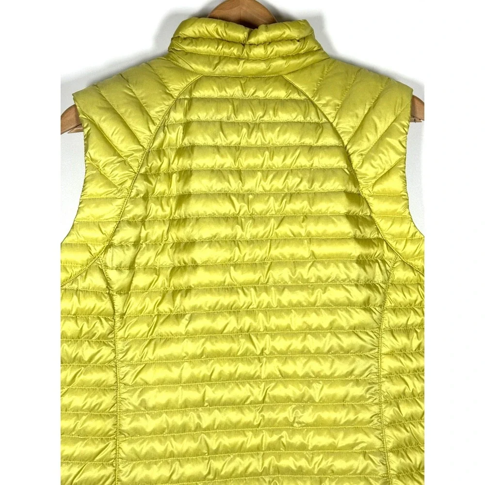 LL Bean Down Puffer Vest Womens XL Yellow Chartreuse Goose Down Lightweight - Picture 4 of 16